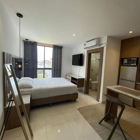 Novapark Kennedy Hotel Guayaquil Exterior photo