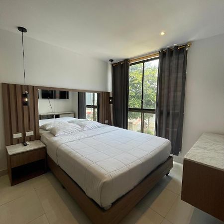 Novapark Kennedy Hotel Guayaquil Exterior photo