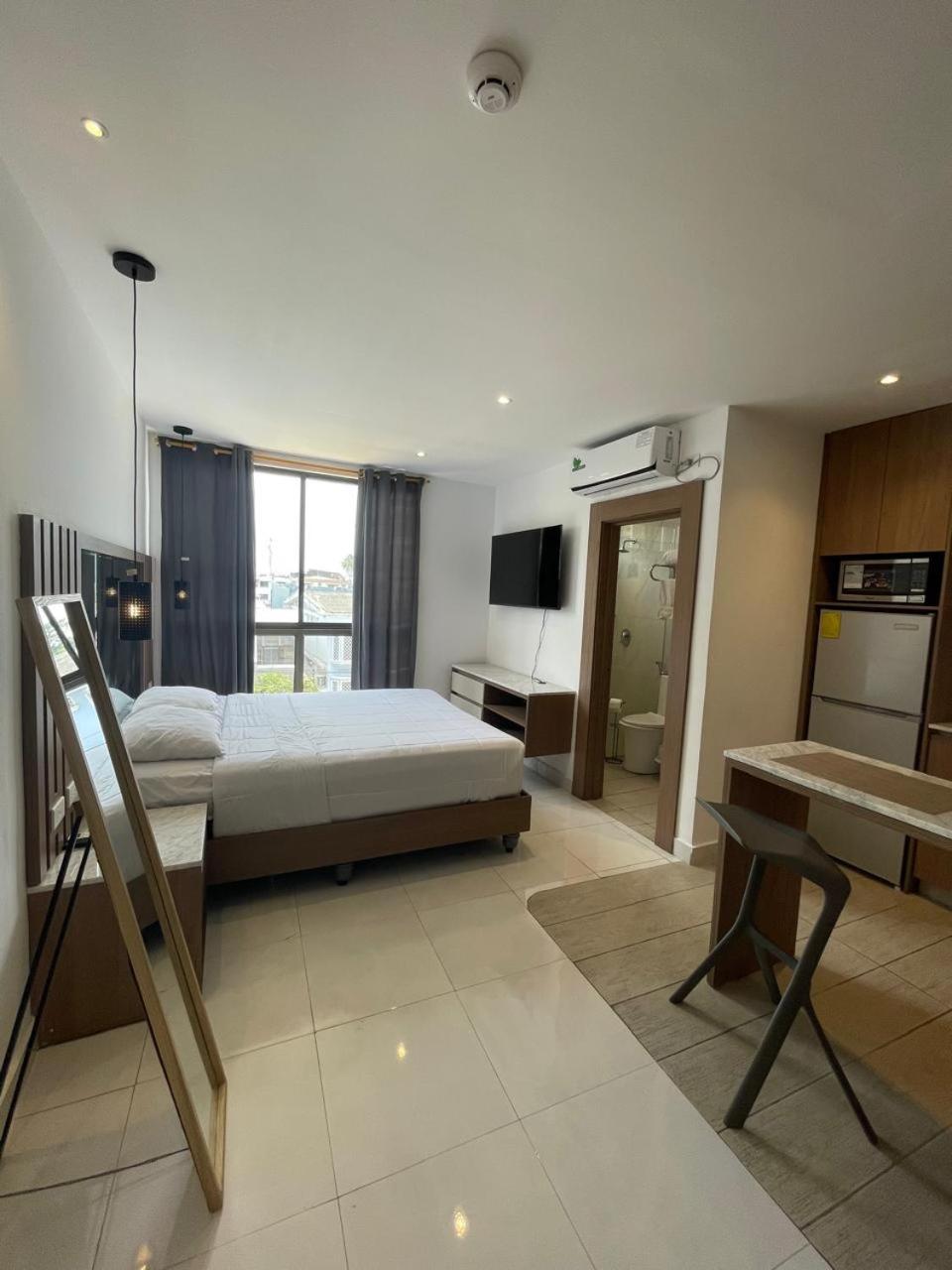 Novapark Kennedy Hotel Guayaquil Exterior photo